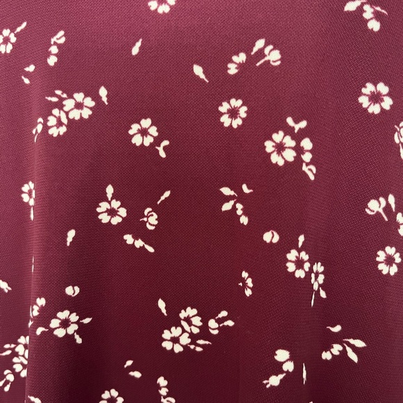 Ann Taylor Long Sleeve Blouse Shirt Maroon Floral Pattern Size Medium - Picture 3 of 10